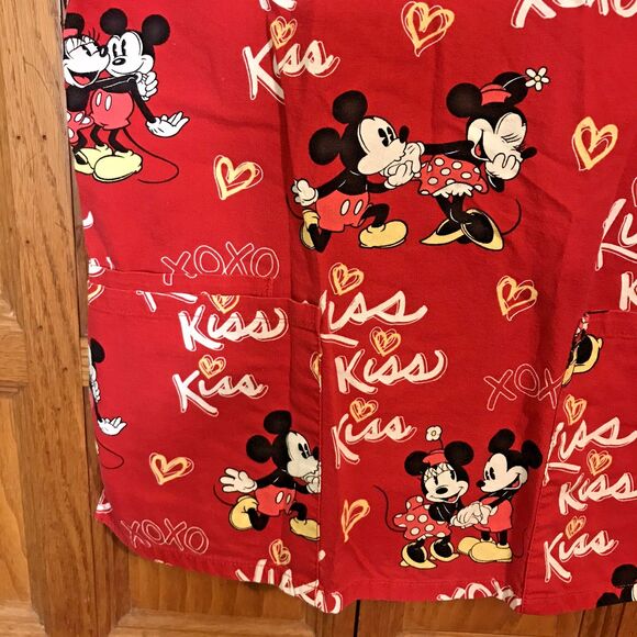 Disney Mickey & Minnie Mouse Scrub Top Women's XS Red Wrap Cinch Back 3 Pocket - Picture 6 of 12